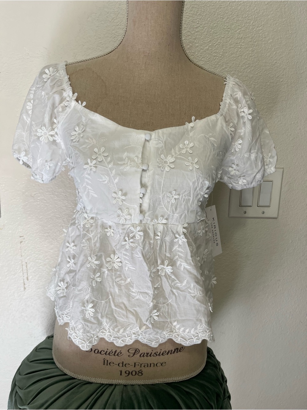 White Floral Embroidered Puff-Sleeve Peplum Top